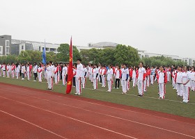 2014年上海中医药大学“百日千里”青春酷跑挑战赛正式启动